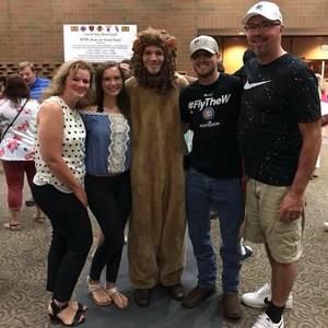 Meet your Posher, Justin